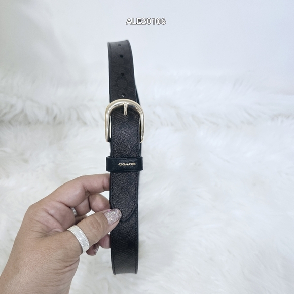 Coach Women Brown Belt with Gold Buckle F78179 Size Small
